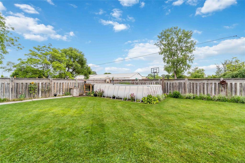 1500 OLD LONDON Road, Sarnia, Ontario, Canada