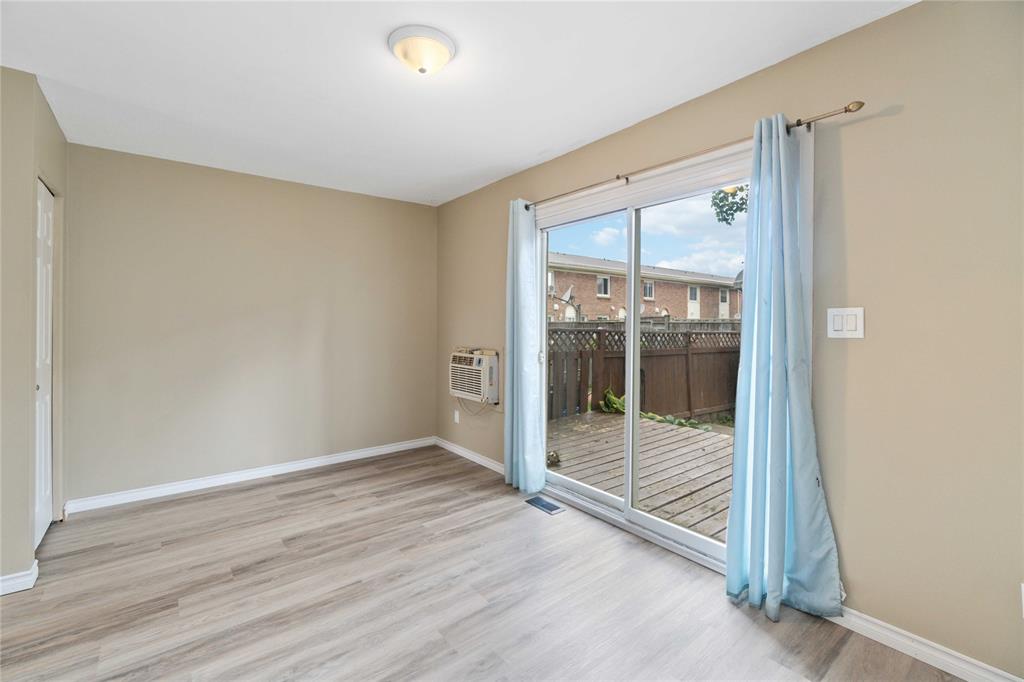 881 CARLETON Place Unit# 6, Sarnia, Ontario, Canada