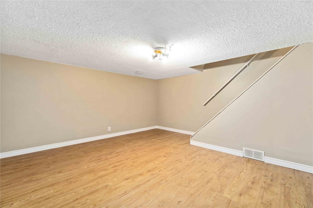 881 CARLETON Place Unit# 6, Sarnia, Ontario, Canada