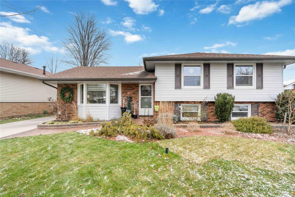 1244 LANG Street, Sarnia, Ontario, Canada photo 2