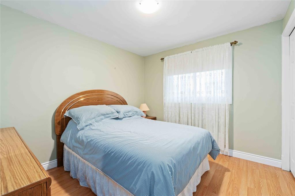 929 ASSINIBOINE Crescent, Sarnia, Ontario, Canada photo 13