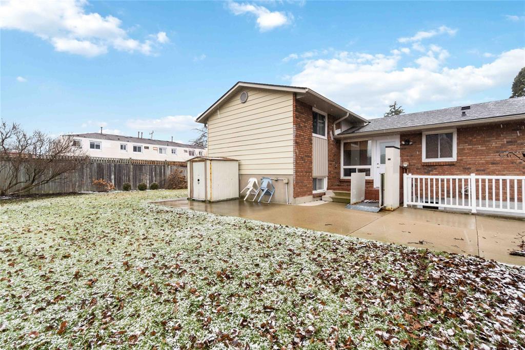 929 ASSINIBOINE Crescent, Sarnia, Ontario, Canada photo 26