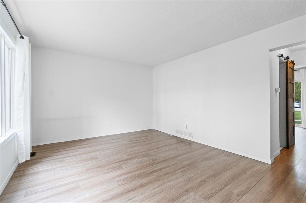 1023 SALISBURY Street Unit# 7, Sarnia, Ontario, Canada photo 3