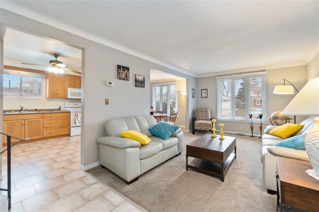 57 TURNER Drive, Sarnia, Ontario, Canada photo 3