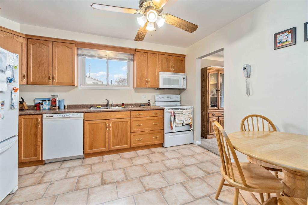 57 TURNER Drive, Sarnia, Ontario, Canada photo 13