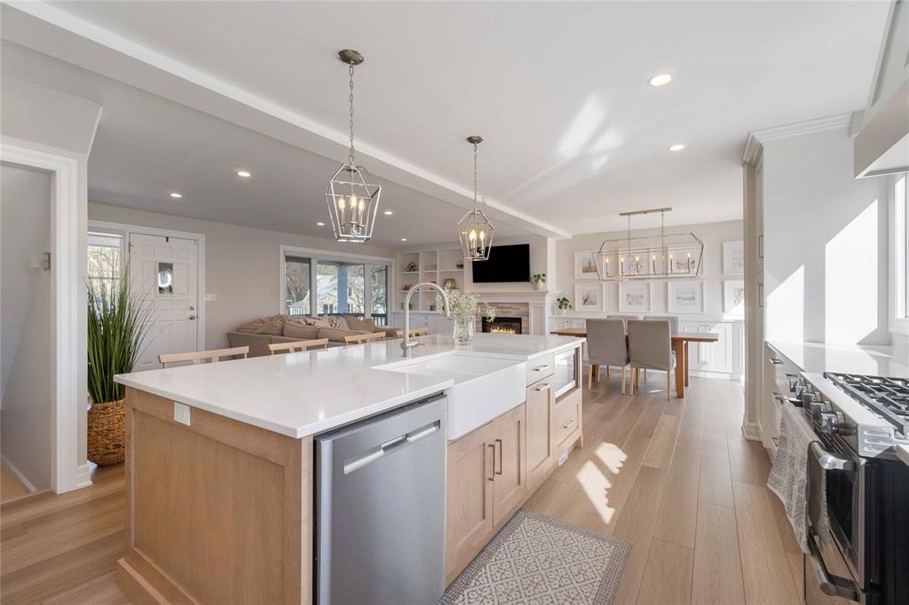 1374 CHRISTINA Street North, Sarnia, Ontario, Canada