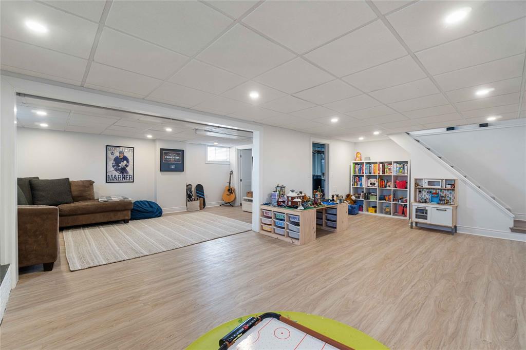 1374 CHRISTINA Street North, Sarnia, Ontario, Canada