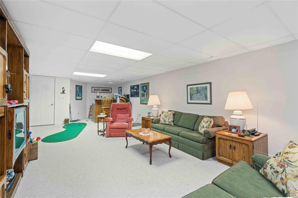 41 MICHAEL SNOW Court, Sarnia, Ontario, Canada