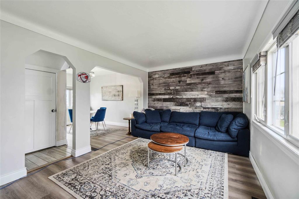 674 HALL Street, Sarnia, Ontario, Canada photo 2