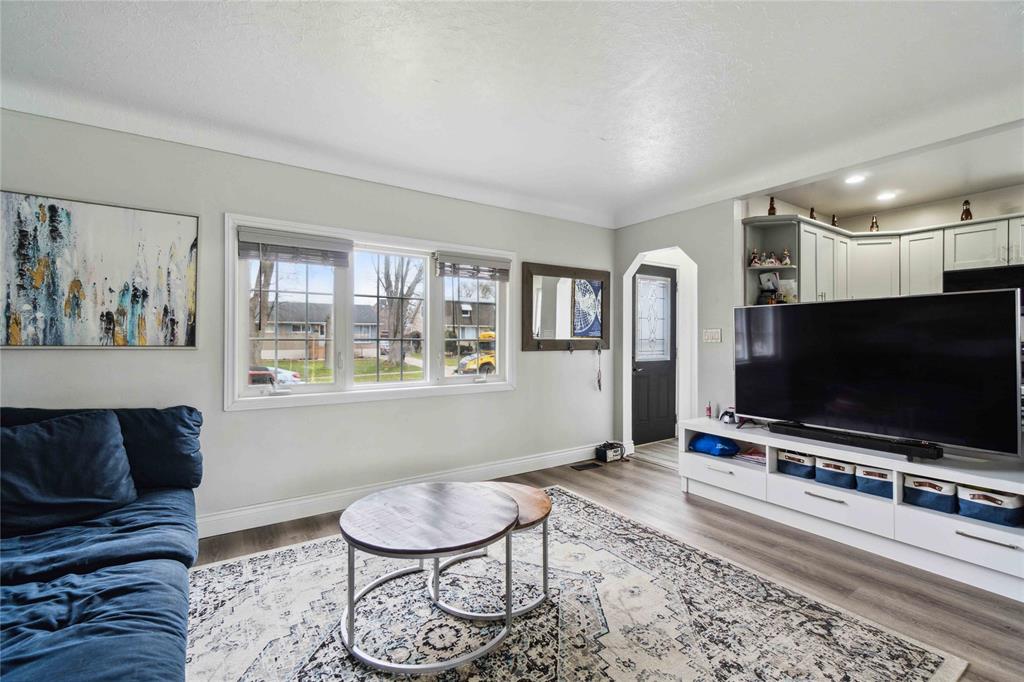 674 HALL Street, Sarnia, Ontario, Canada photo 4