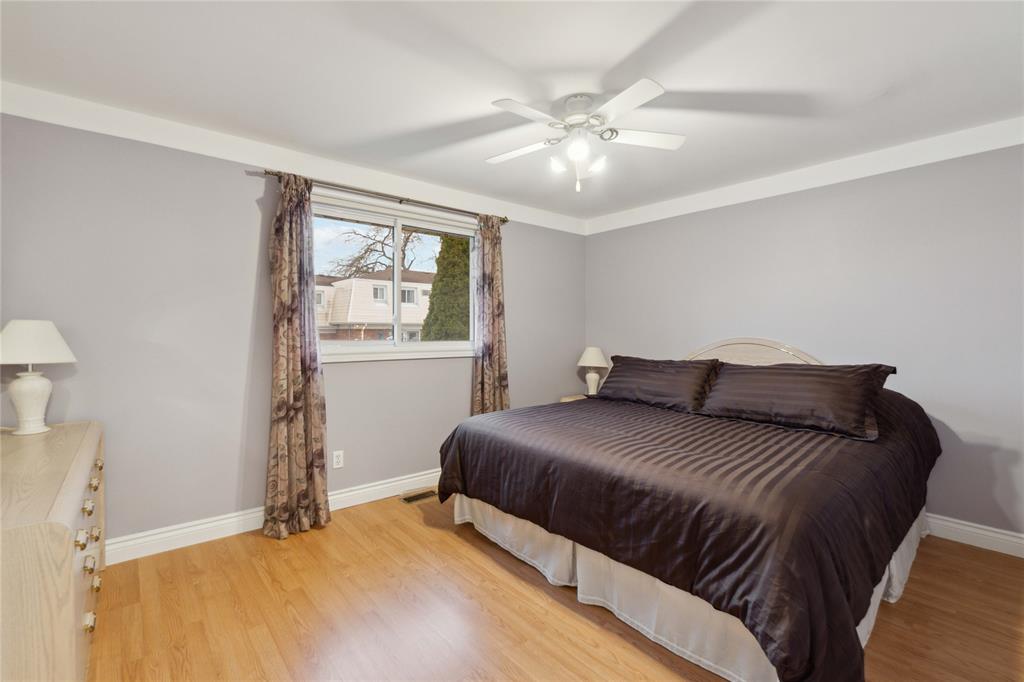 929 ASSINIBOINE Crescent, Sarnia, Ontario, Canada photo 11