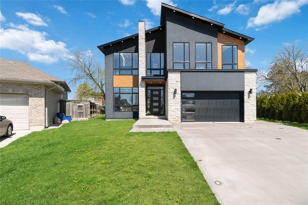414 SILVER SANDS Lane, Sarnia, Ontario, Canada