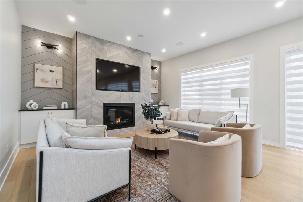 414 SILVER SANDS Lane, Sarnia, Ontario, Canada