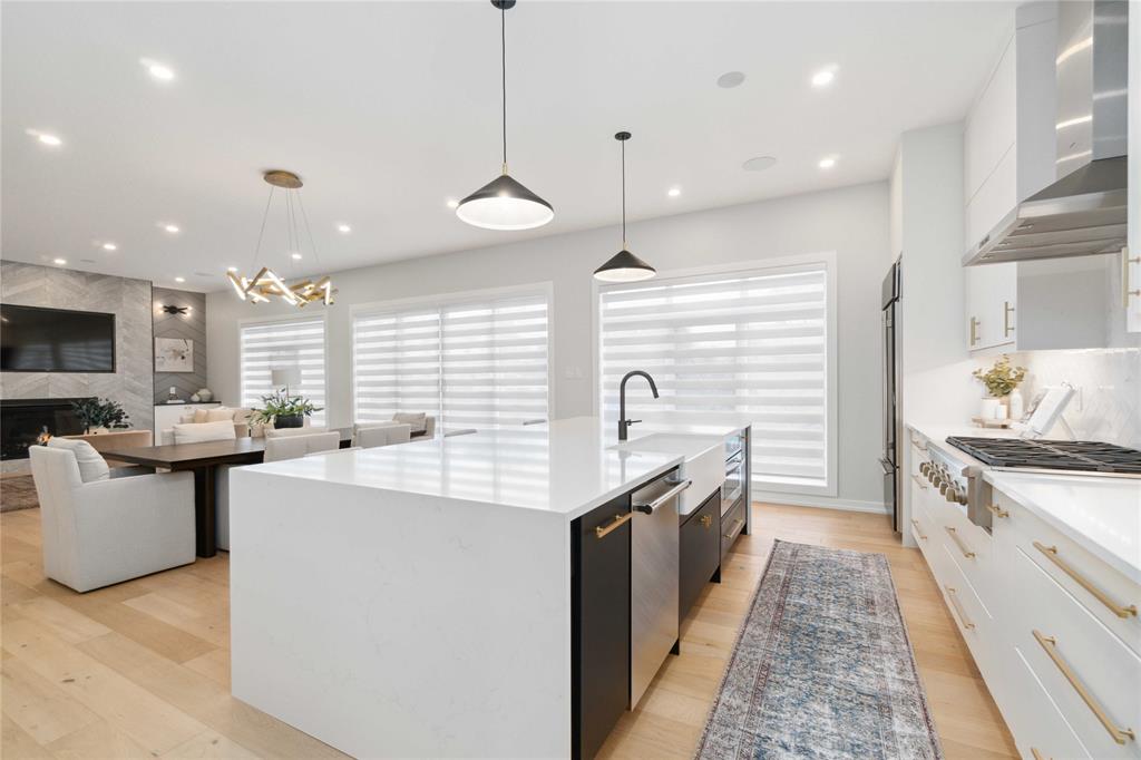 414 SILVER SANDS Lane, Sarnia, Ontario, Canada