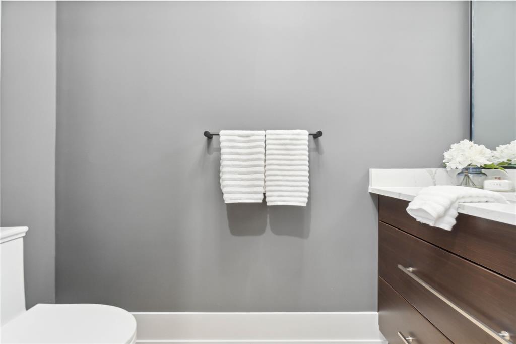 414 SILVER SANDS Lane, Sarnia, Ontario, Canada