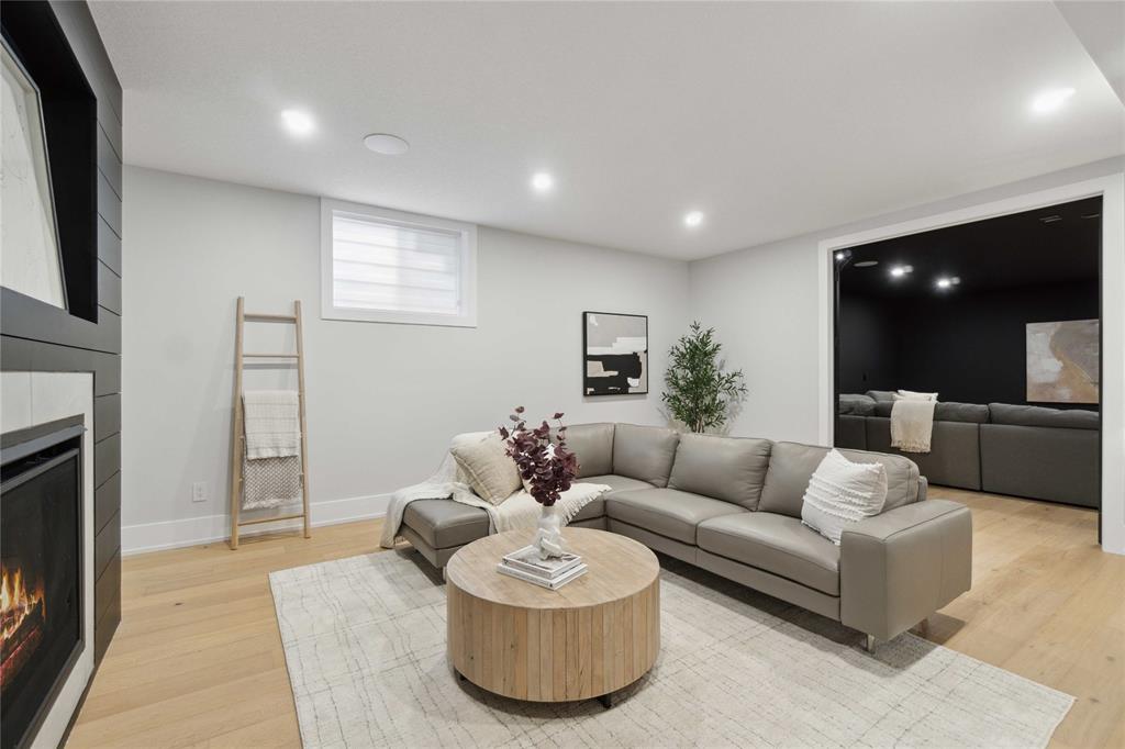 414 SILVER SANDS Lane, Sarnia, Ontario, Canada