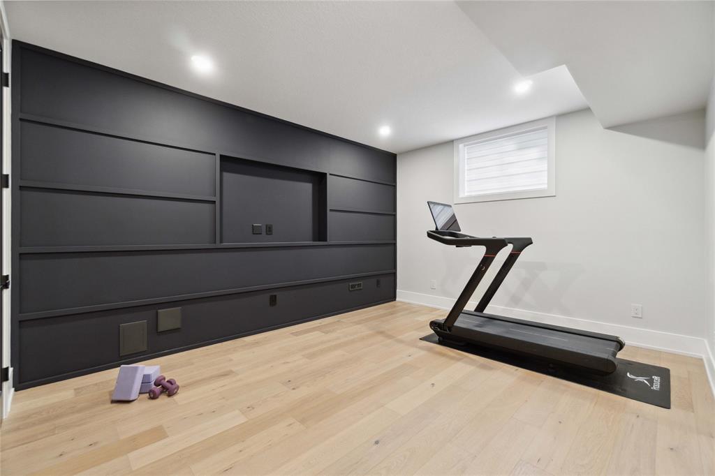 414 SILVER SANDS Lane, Sarnia, Ontario, Canada