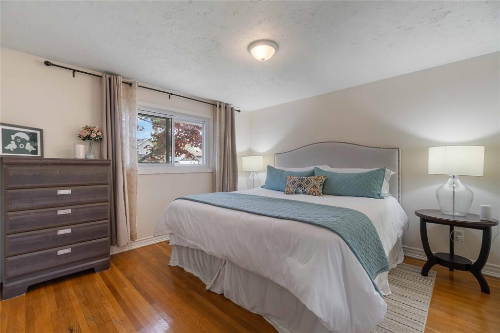 654 ORCHARD Avenue, Sarnia, Ontario, Canada