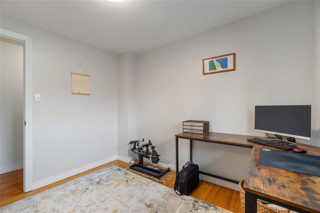 654 ORCHARD Avenue, Sarnia, Ontario, Canada