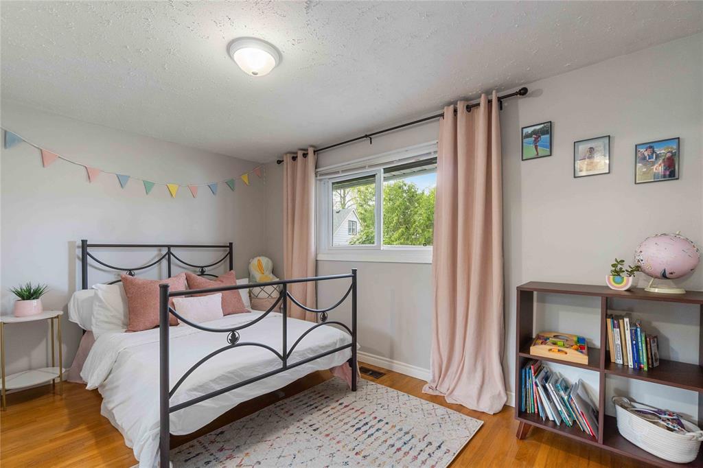 654 ORCHARD Avenue, Sarnia, Ontario, Canada