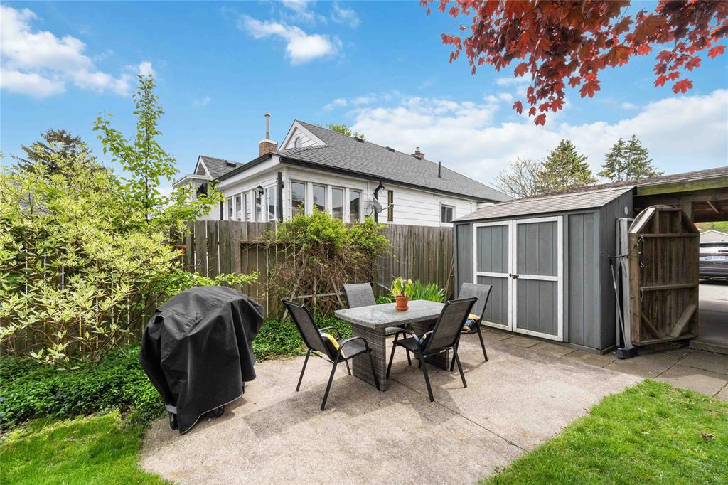 654 ORCHARD Avenue, Sarnia, Ontario, Canada