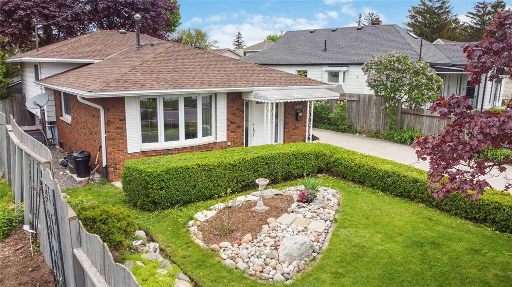 654 ORCHARD Avenue, Sarnia, Ontario, Canada