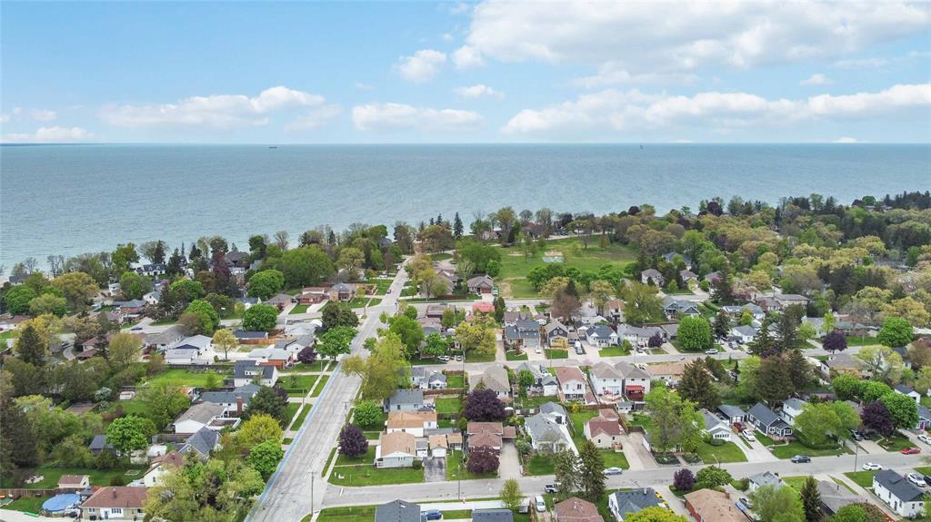 654 ORCHARD Avenue, Sarnia, Ontario, Canada