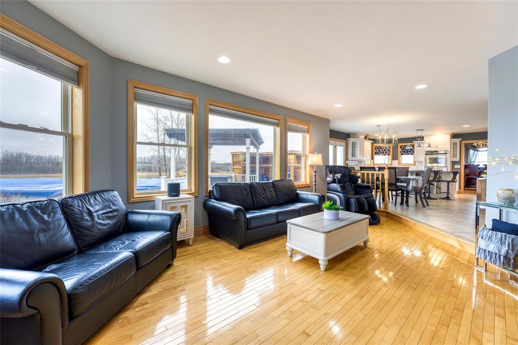 1951 BRIGDEN Road, St. Clair, Ontario, Canada