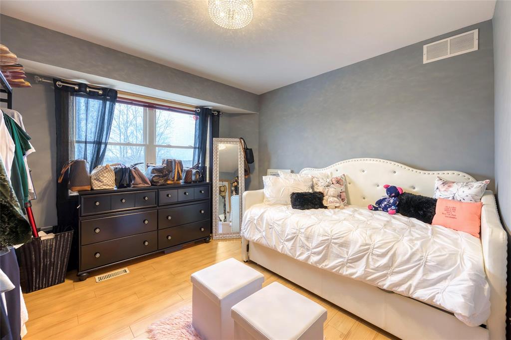 1951 BRIGDEN Road, St. Clair, Ontario, Canada