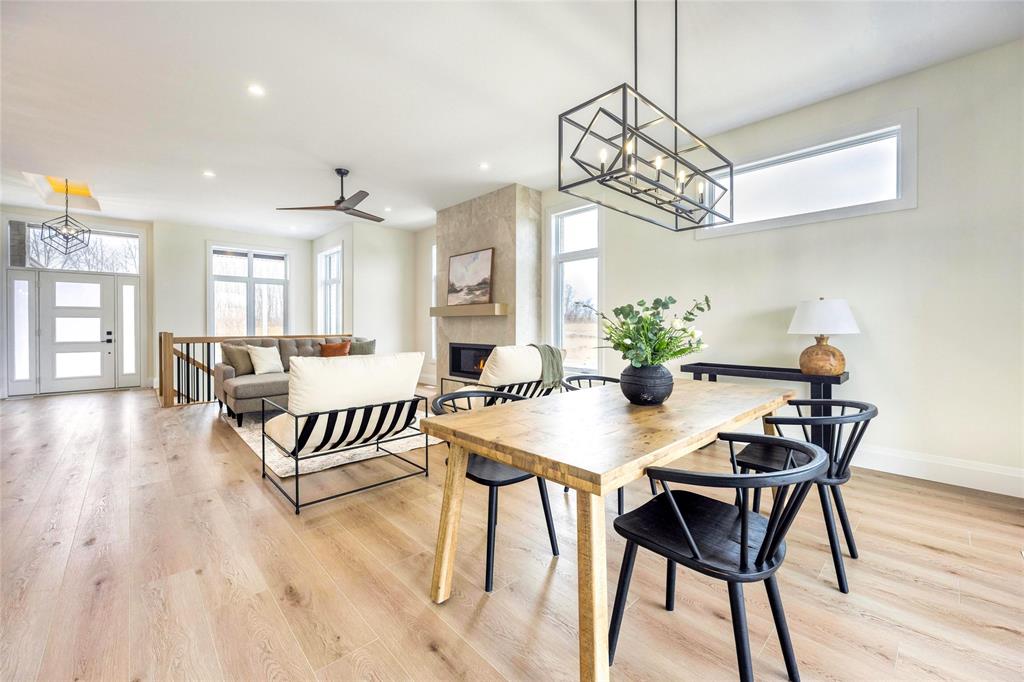 835 MAGNOLIA Lane, Sarnia, Ontario, Canada