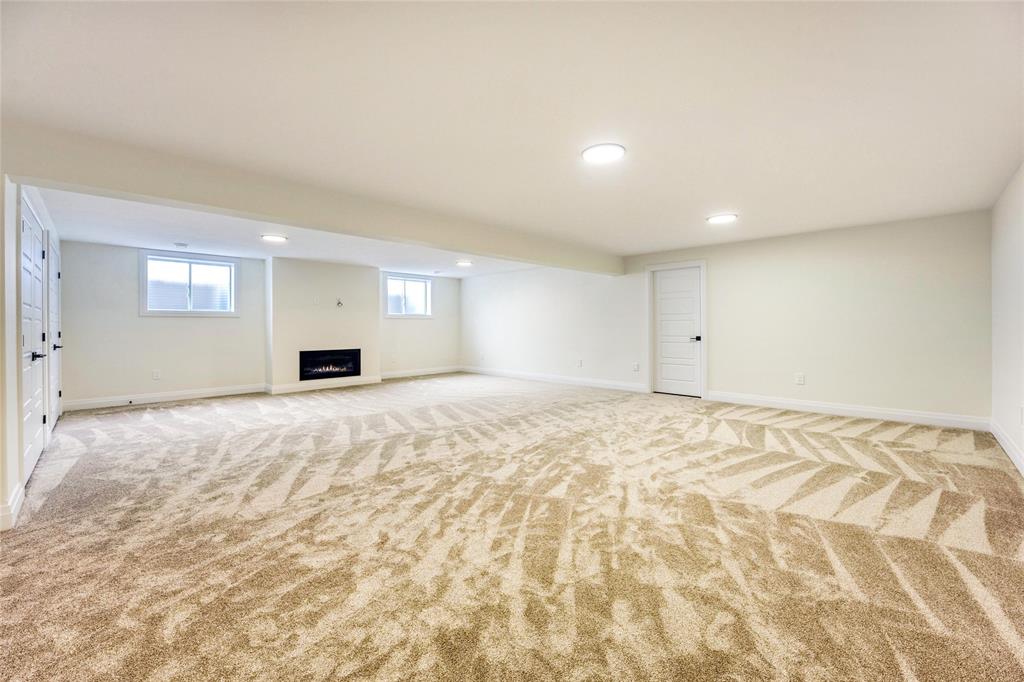 835 MAGNOLIA Lane, Sarnia, Ontario, Canada