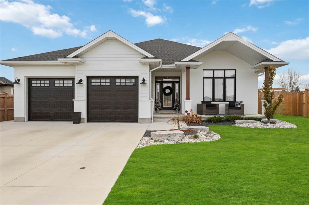 397 BAYHILL Drive, St. Clair, Ontario, Canada