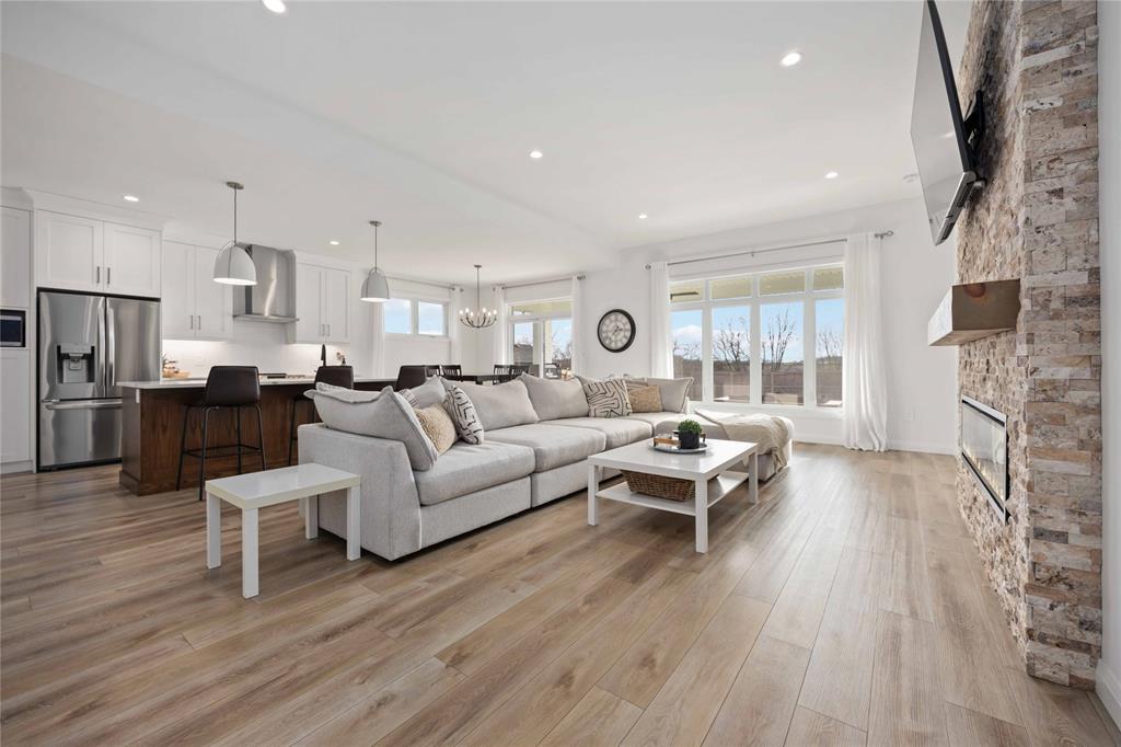 397 BAYHILL Drive, St. Clair, Ontario, Canada