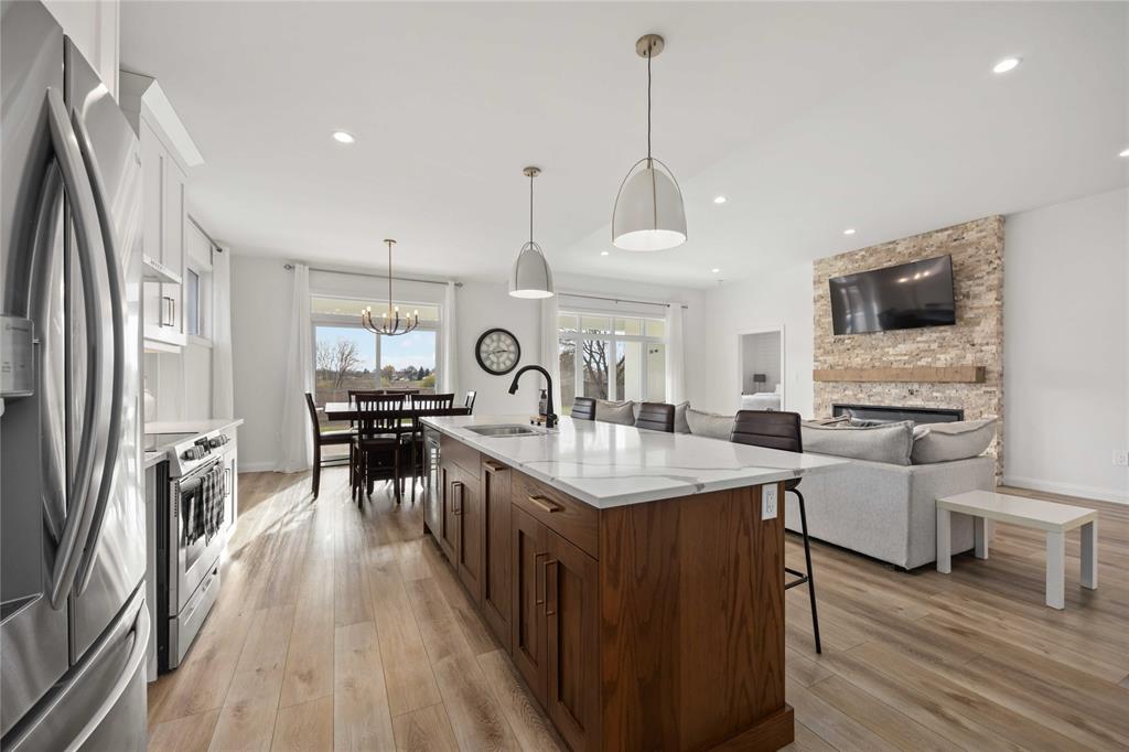 397 BAYHILL Drive, St. Clair, Ontario, Canada