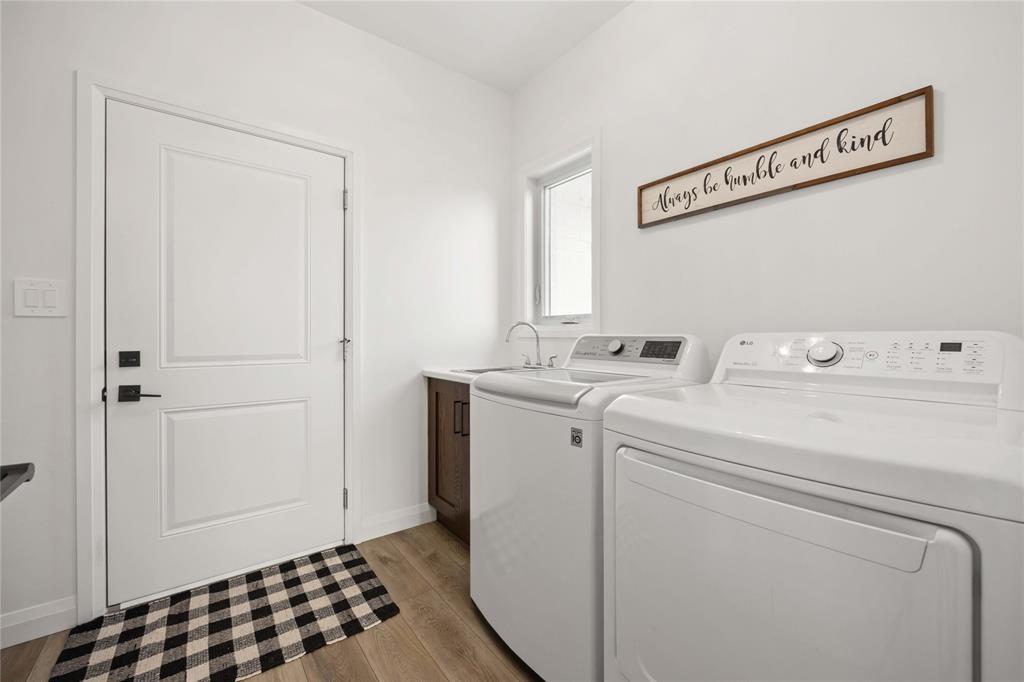 397 BAYHILL Drive, St. Clair, Ontario, Canada