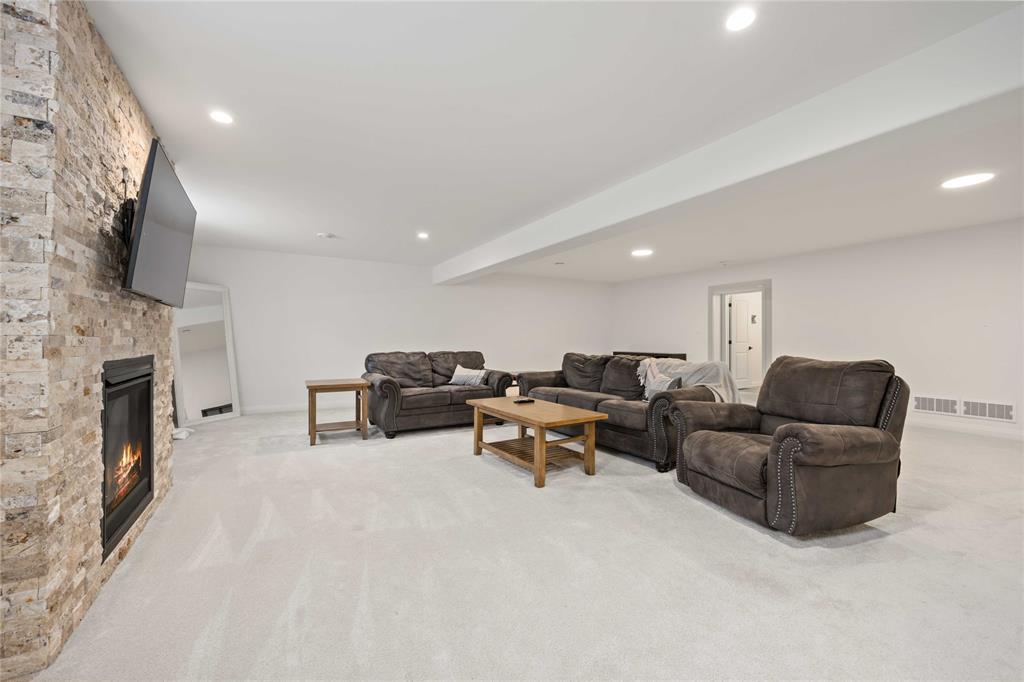 397 BAYHILL Drive, St. Clair, Ontario, Canada