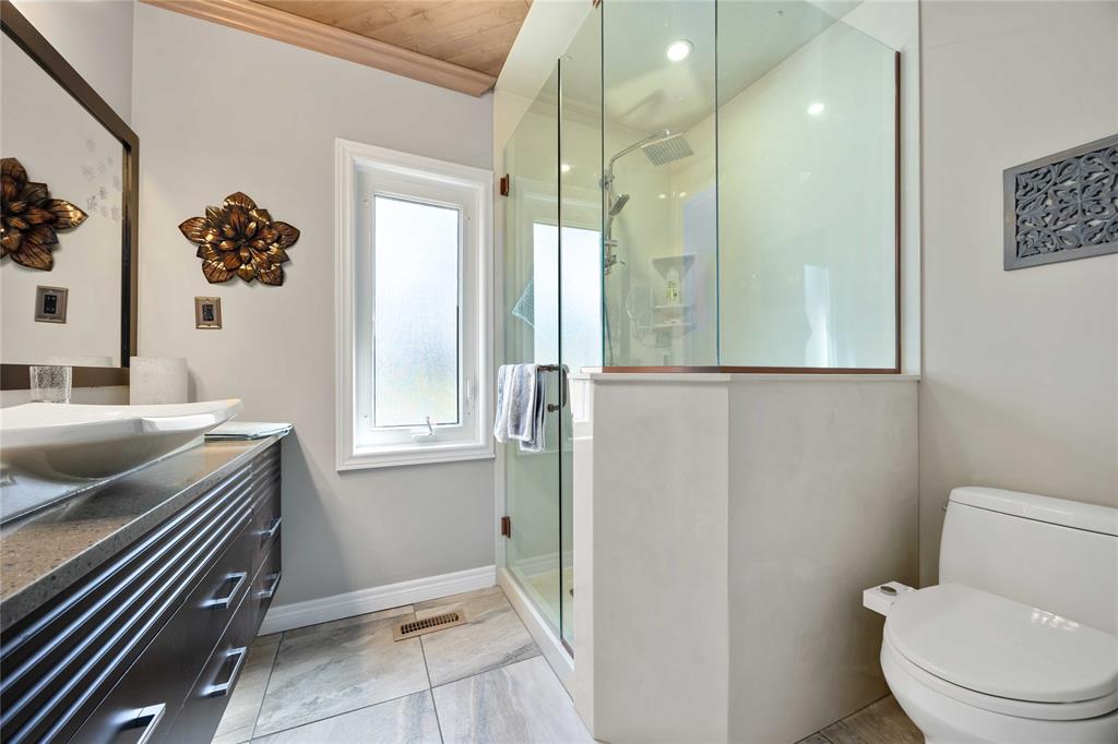 1866 BLACKWELL Road, Sarnia, Ontario, Canada