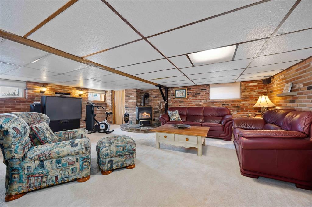 1866 BLACKWELL Road, Sarnia, Ontario, Canada