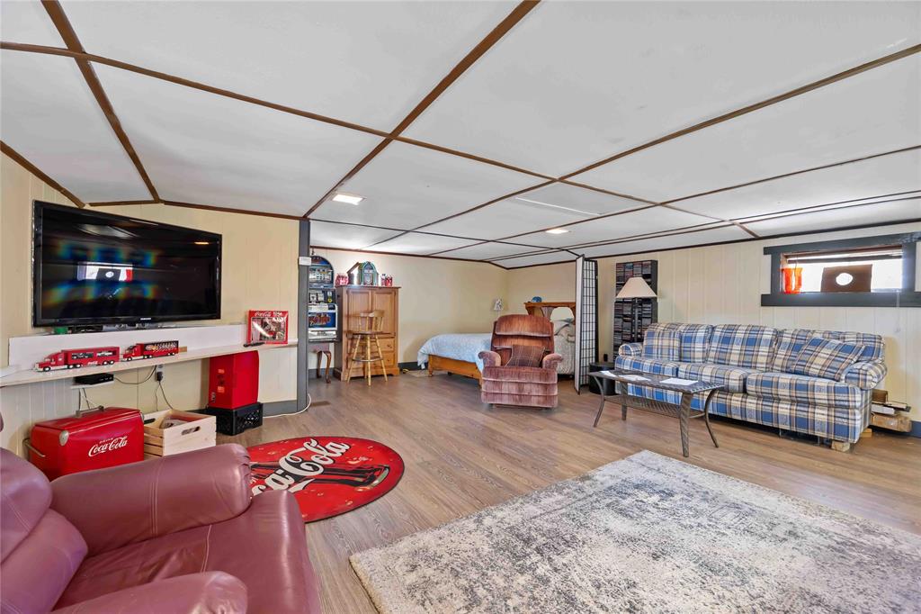 1866 BLACKWELL Road, Sarnia, Ontario, Canada