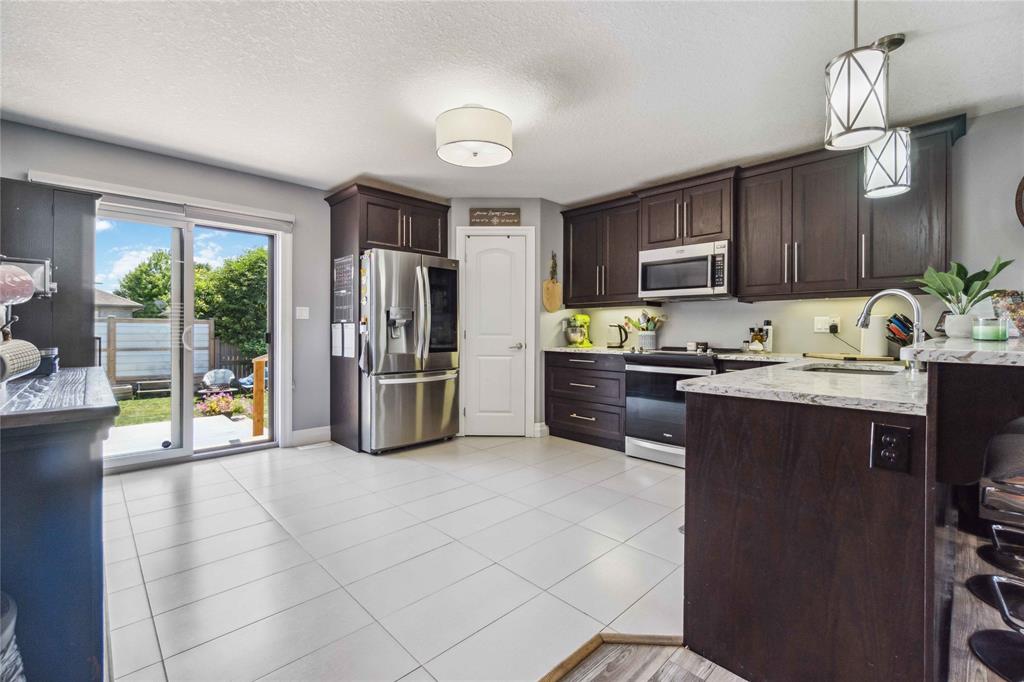 864 MANHATTAN Drive, Sarnia, Ontario, Canada
