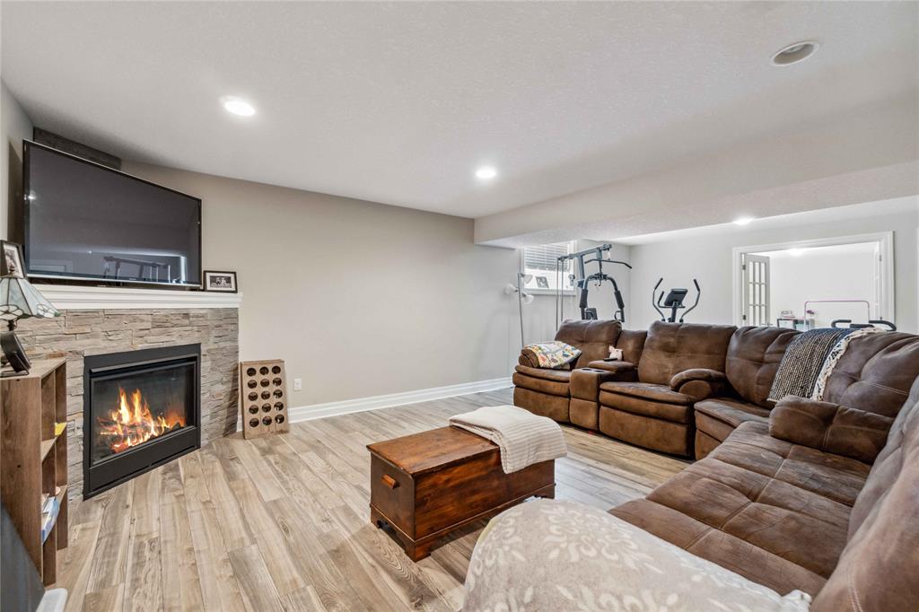 864 MANHATTAN Drive, Sarnia, Ontario, Canada