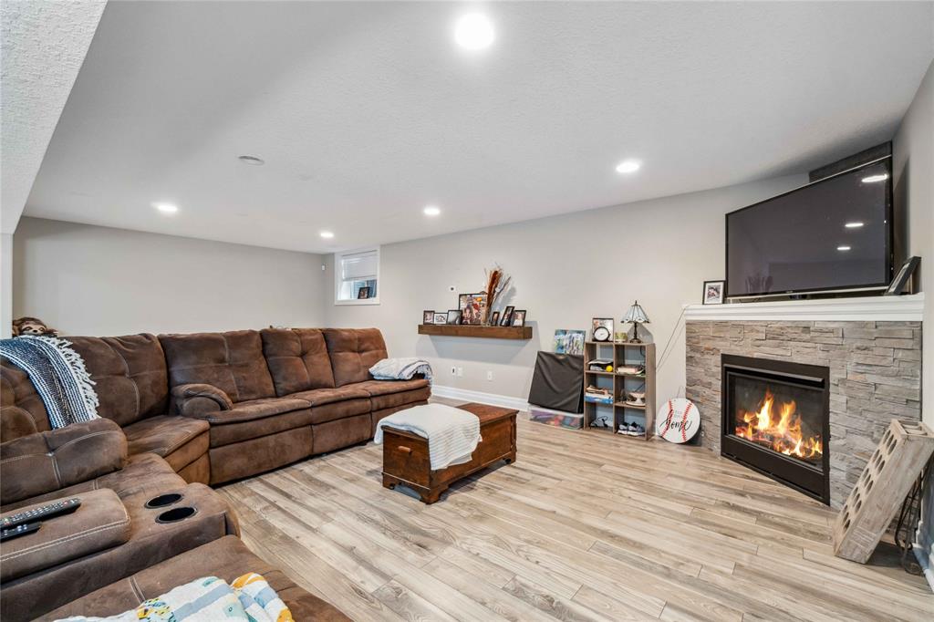 864 MANHATTAN Drive, Sarnia, Ontario, Canada