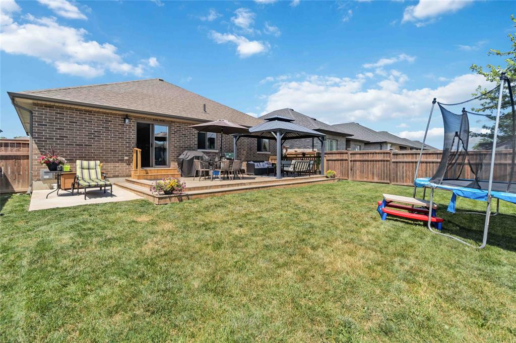 864 MANHATTAN Drive, Sarnia, Ontario, Canada