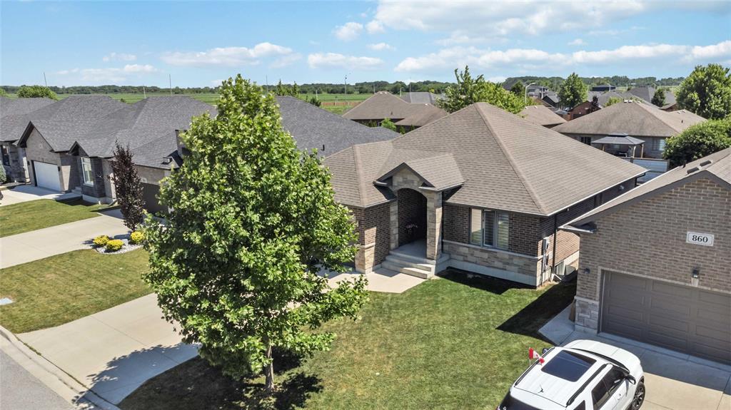 864 MANHATTAN Drive, Sarnia, Ontario, Canada