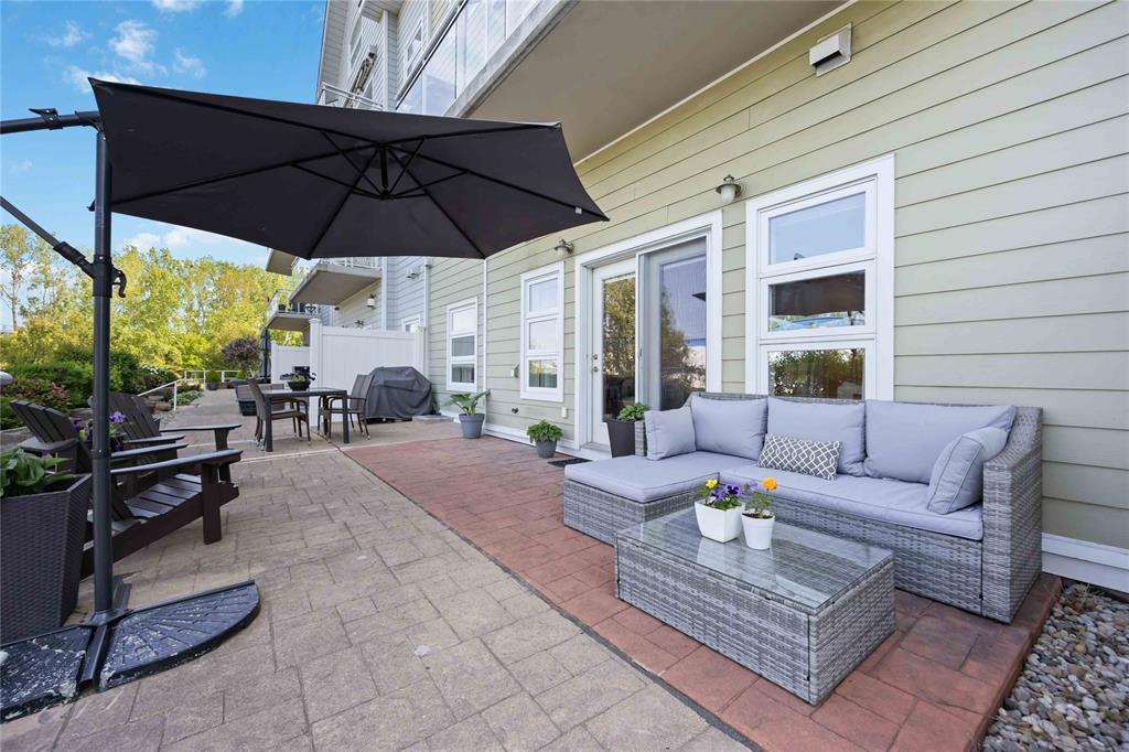 1550 VENETIAN Boulevard Unit# 102, Point Edward, Ontario, Canada