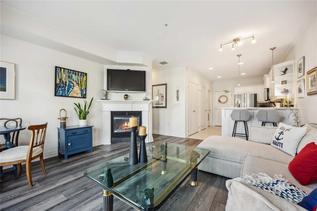1550 VENETIAN Boulevard Unit# 102, Point Edward, Ontario, Canada