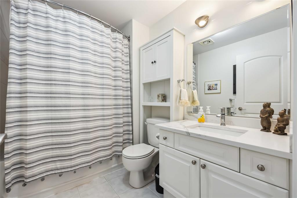 1550 VENETIAN Boulevard Unit# 102, Point Edward, Ontario, Canada