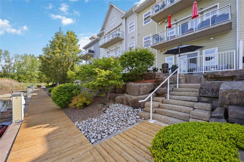 1550 VENETIAN Boulevard Unit# 102, Point Edward, Ontario, Canada