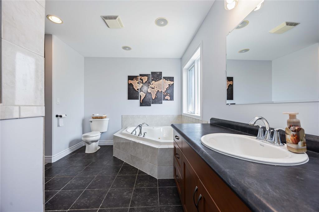 3988 CULLEN Drive, Plympton-Wyoming, Ontario, Canada