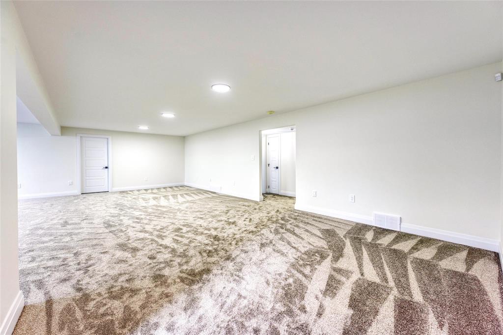 835 MAGNOLIA Lane, Sarnia, Ontario, Canada photo 31